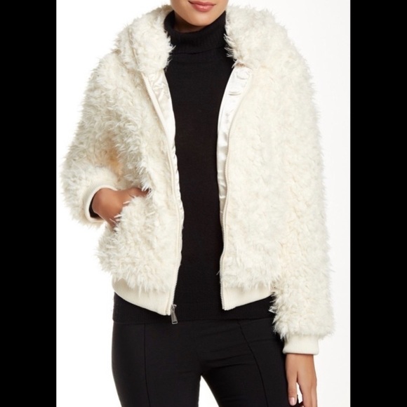 bcbg faux fur bomber jacket size M - Picture 2 of 5